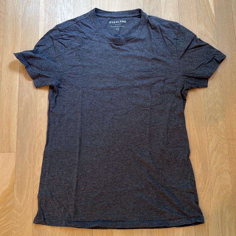 Everlane pocket t-shirt